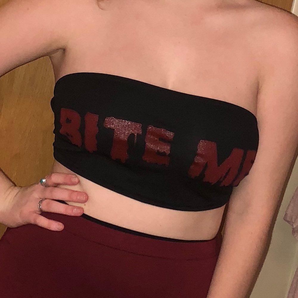 Crop top